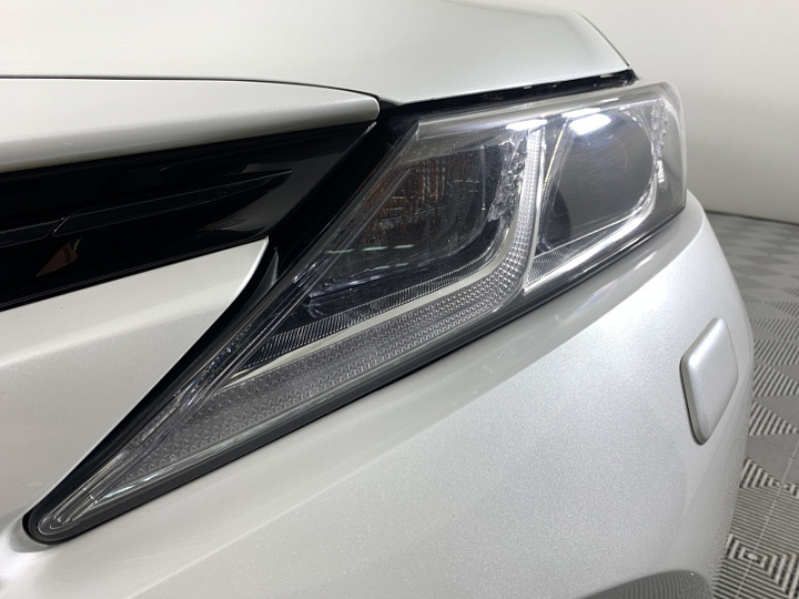 TOYOTA Camry 2.5, 2019 года, Автоматическая, БЕЛЫЙ