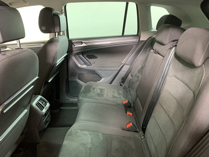 VOLKSWAGEN Tiguan 1.4, 2017 года, Робот, БЕЖЕВЫЙ