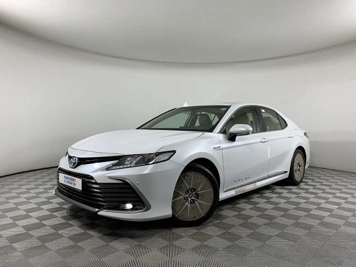TOYOTA Camry 2.5, 2022 года, Вариатор, БЕЛЫЙ