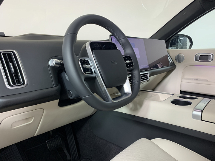 Li Auto L7 1.5, 2023 года, Автоматическая, ЧЕРНЫЙ