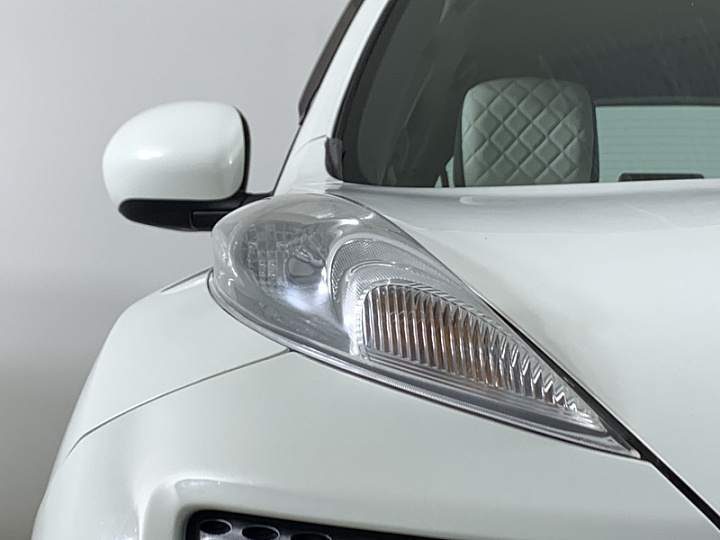 NISSAN Juke 1.6, 2014 года, Вариатор, БЕЛЫЙ