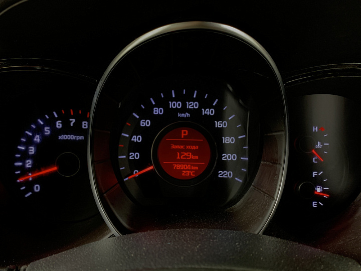 KIA Rio 1.6, 2016 года, Автоматическая, БЕЛЫЙ