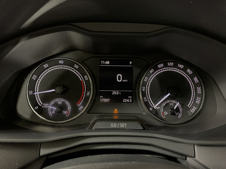 SKODA Rapid 1.6, 2022 года, Автоматическая, КРАСНЫЙ