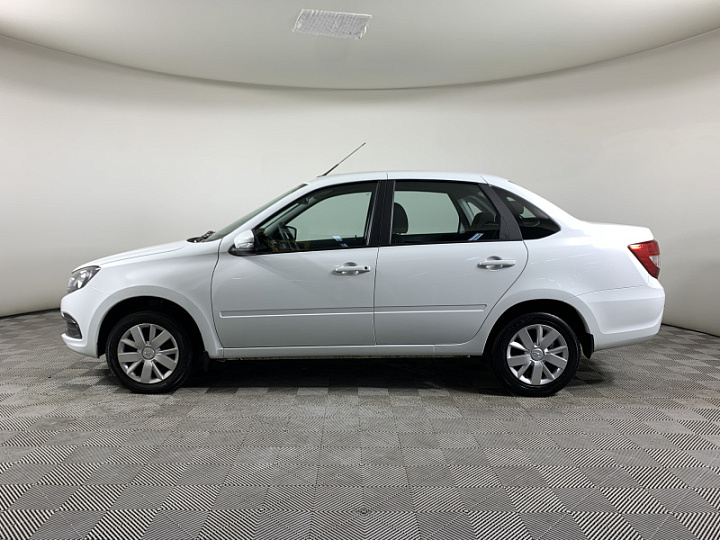 Lada Granta 1.6, 2023 года, Механика, БЕЛЫЙ