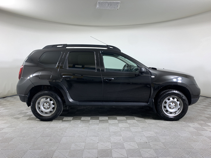 RENAULT Duster 1.6, 2015 года, Механика, ЧЕРНЫЙ