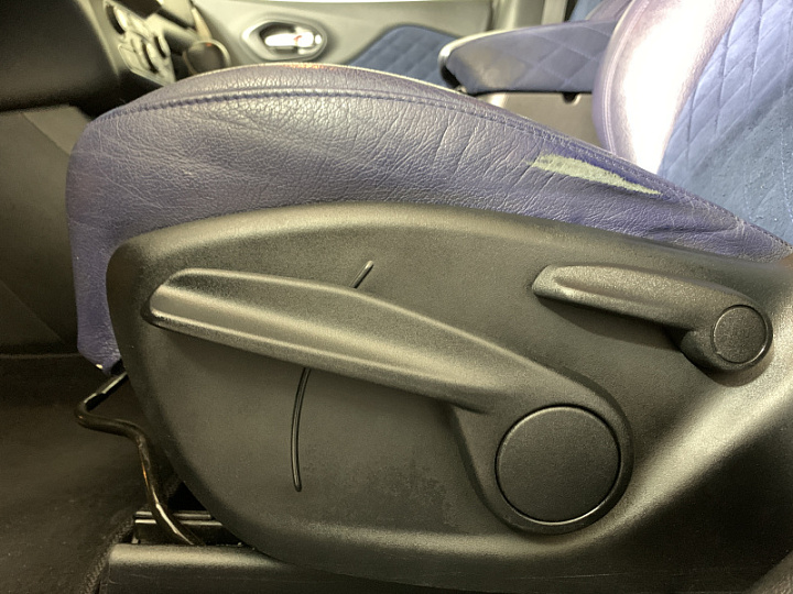 JEEP Cherokee 2.4, 2014 года, Автоматическая, ТЕМНО-СИНИЙ
