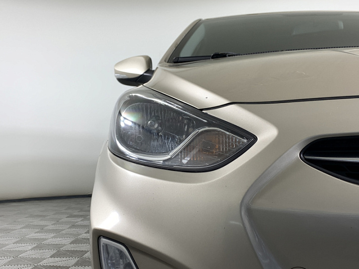 HYUNDAI Solaris 1.6, 2011 года, Автоматическая, Бежево-серый