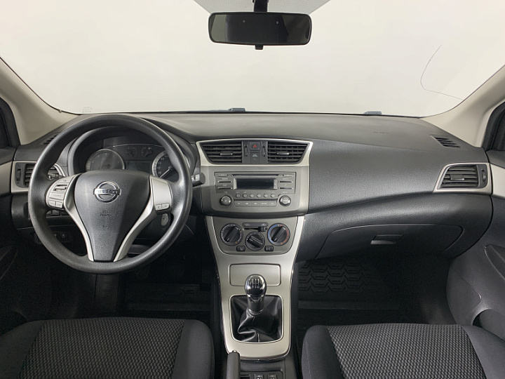 NISSAN Tiida 1.6, 2015 года, Механика, ЧЕРНЫЙ