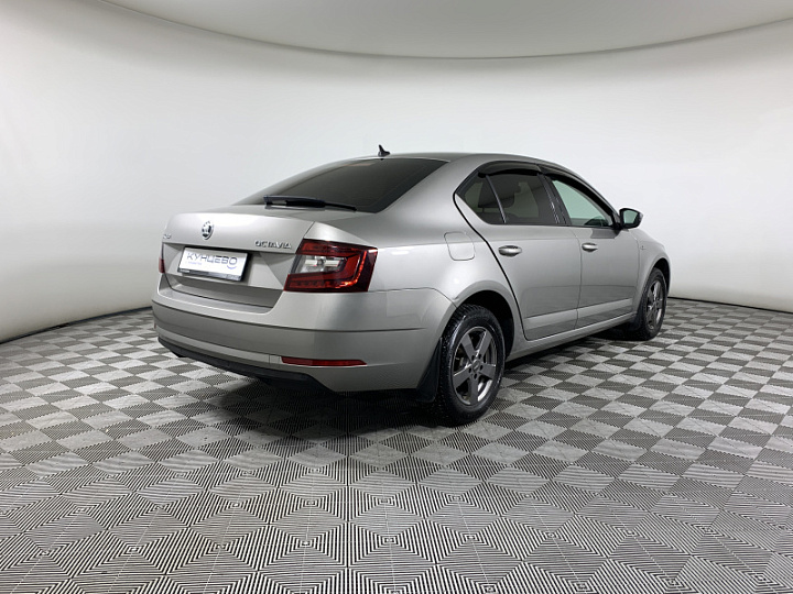 SKODA Octavia 1.6, 2019 года, Механика, БЕЖЕВЫЙ