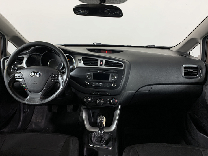 KIA Ceed 1.6, 2013 года, Механика, КОРИЧНЕВЫЙ