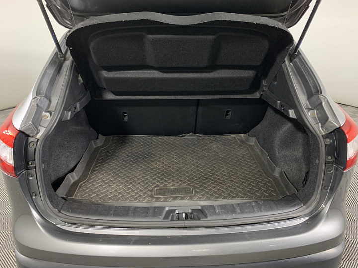 NISSAN Qashqai 1.2, 2016 года, Механика, СЕРЫЙ