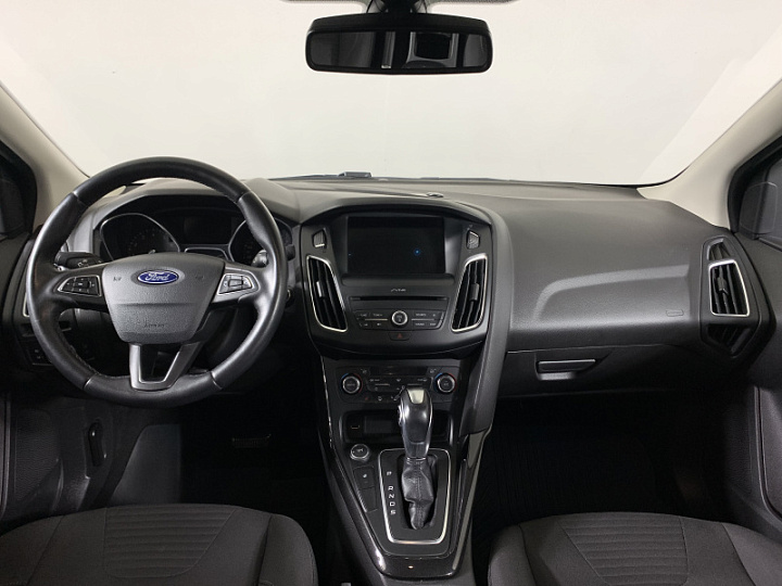 Ford Focus 1.6, 2018 года, Робот, Белый