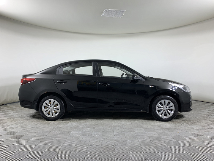 KIA Rio 1.4, 2017 года, Автоматическая, ЧЕРНЫЙ
