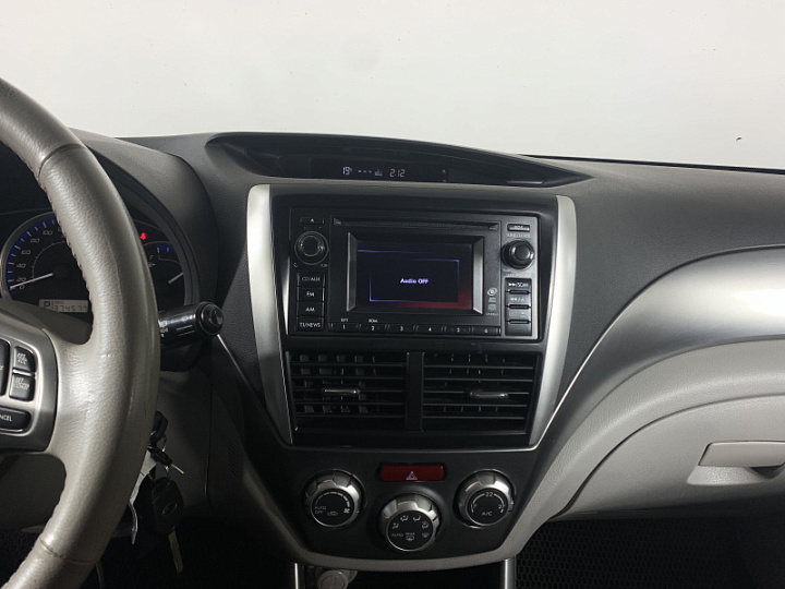Subaru Forester 2, 2012 года, Автоматическая, Серебристый