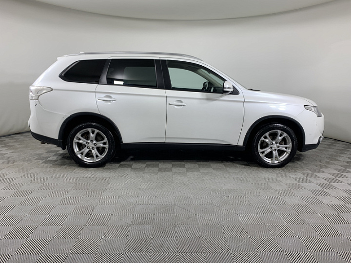 MITSUBISHI Outlander 2, 2014 года, Вариатор, БЕЛЫЙ