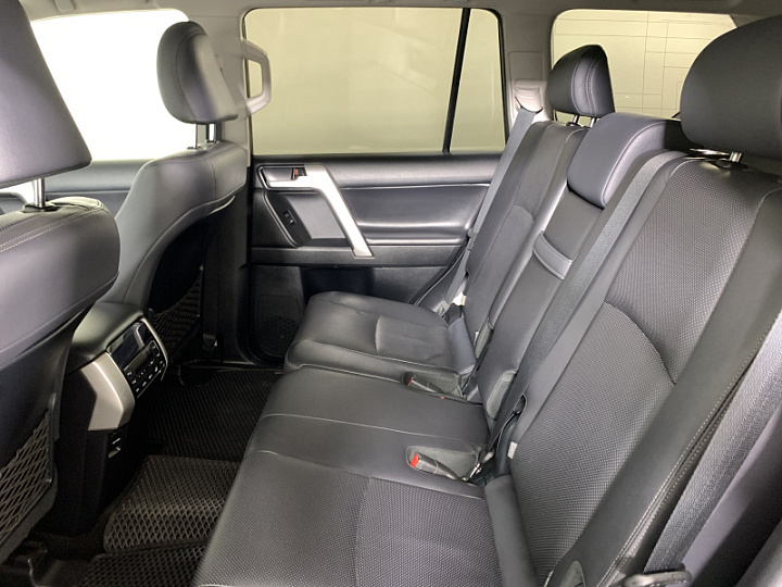 TOYOTA Land Cruiser Prado 4, 2018 года, Автоматическая, ЧЕРНЫЙ