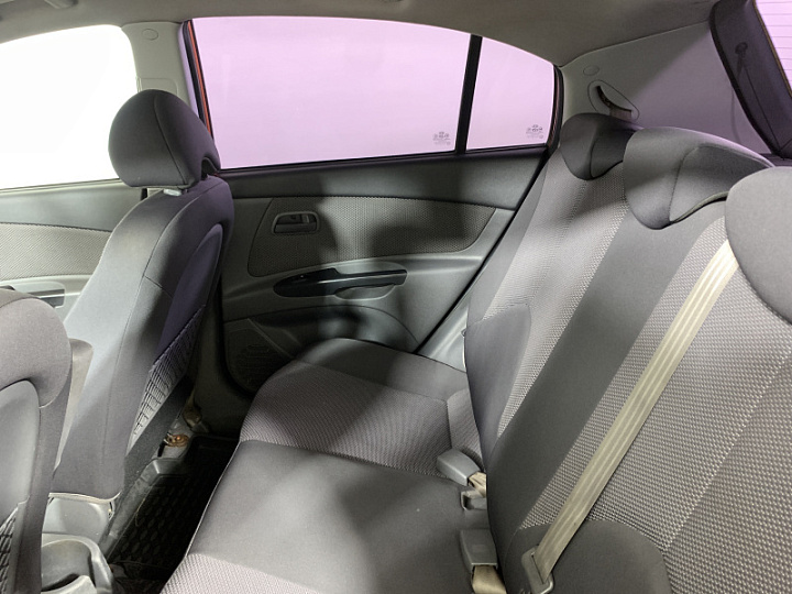 KIA Rio 1.4, 2010 года, Механика, ОРАНЖЕВЫЙ