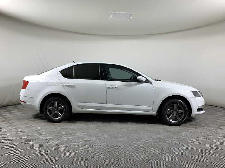SKODA Octavia 1.6, 2020 года, Автоматическая, БЕЛЫЙ
