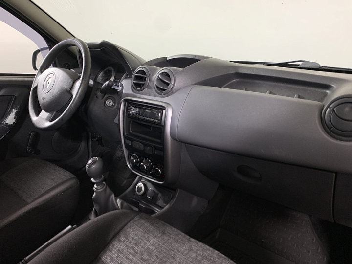 RENAULT Duster 1.6, 2013 года, Механика, ЧЕРНЫЙ