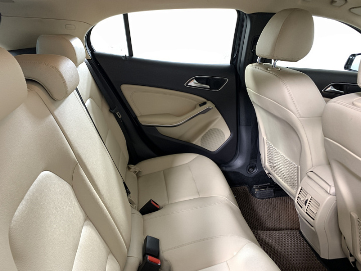 MERCEDES-BENZ GLA 1.6, 2018 года, Робот, ЧЕРНЫЙ
