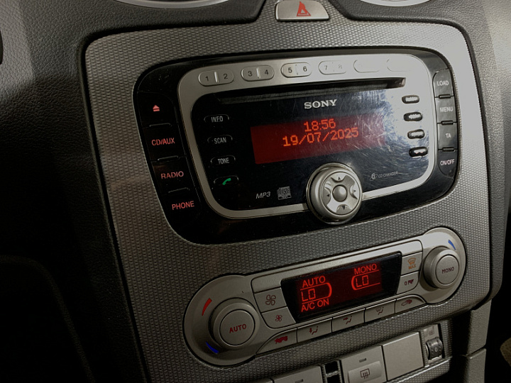 FORD Focus 1.6, 2008 года, Механика, СИНИЙ