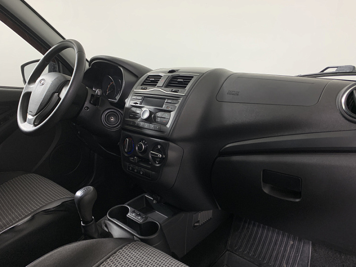 Lada Granta 1.6, 2018 года, Механика, ЧЕРНЫЙ