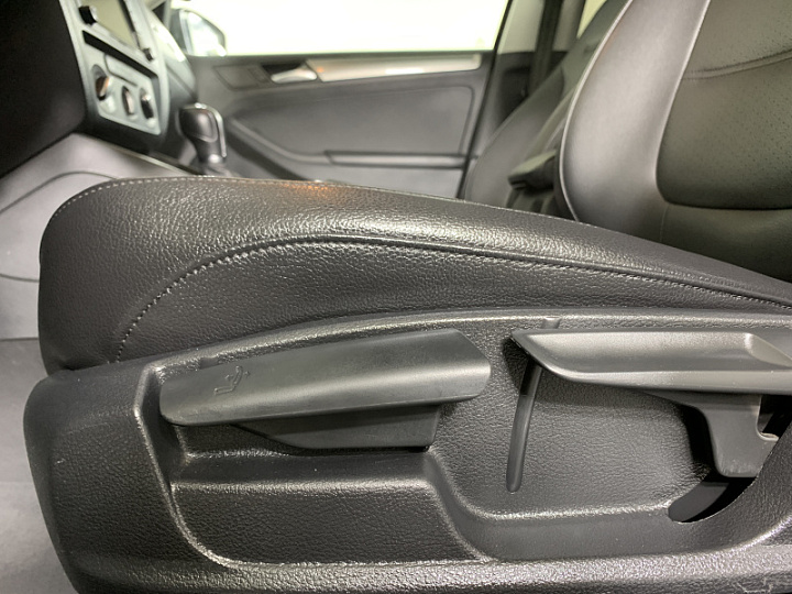 VOLKSWAGEN Jetta 1.8, 2015 года, Автоматическая, СЕРЫЙ