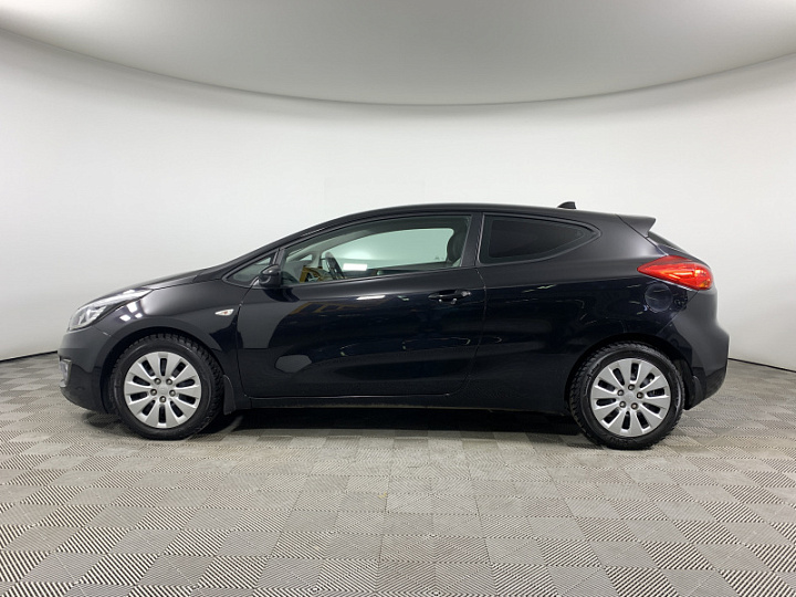 KIA Ceed 1.6, 2013 года, Механика, Черный перламутр