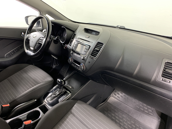 KIA Cerato 2, 2017 года, Автоматическая, Серебристый