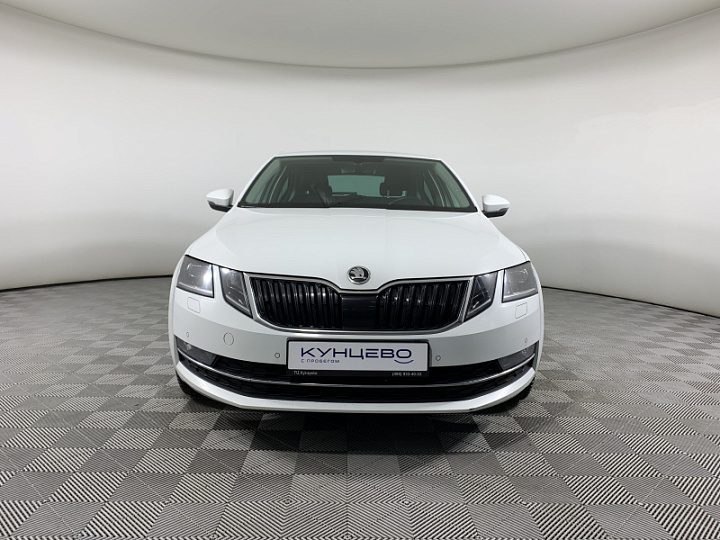 SKODA Octavia 1.8, 2018 года, Механика, БЕЛЫЙ
