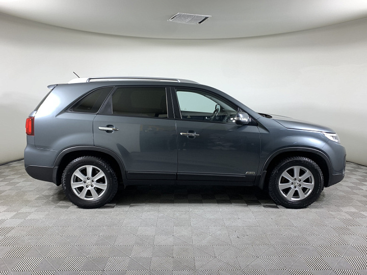 KIA Sorento 2.4, 2015 года, Автоматическая, Зеленый