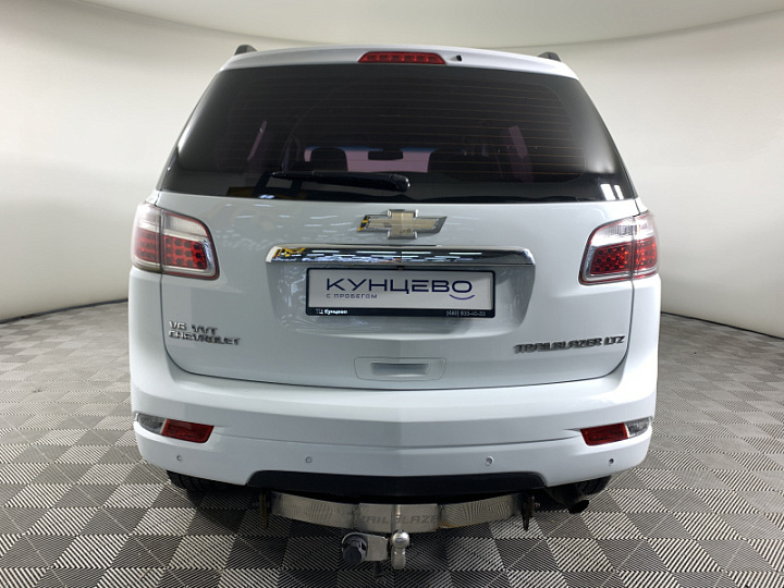 CHEVROLET TrailBlazer 3.6, 2012 года, Автоматическая, БЕЛЫЙ