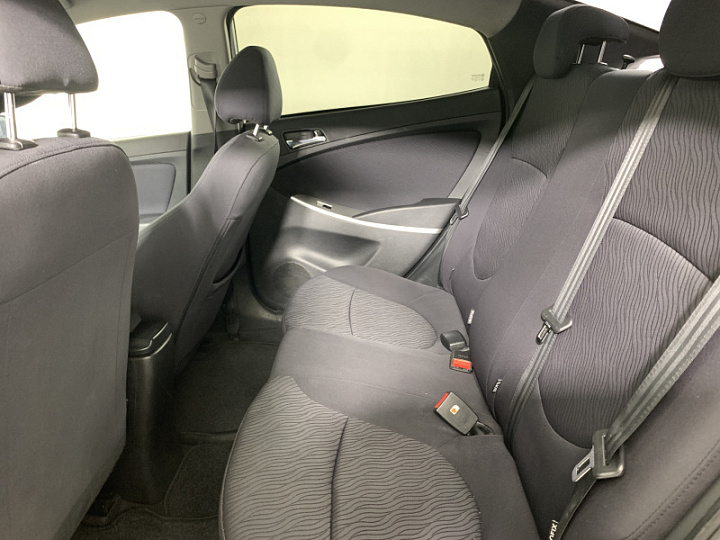 HYUNDAI Solaris 1.6, 2011 года, Автоматическая, БЕЛЫЙ