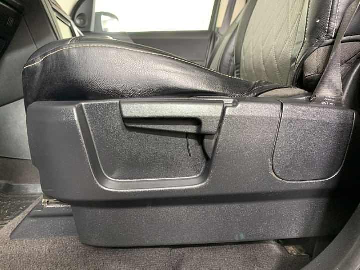 LAND ROVER Freelander 2.2, 2009 года, Автоматическая, Серебристо-желтый