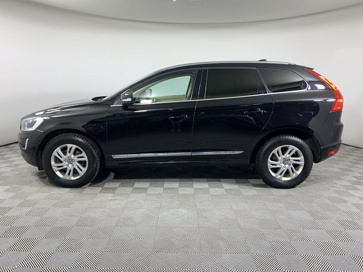 VOLVO XC60 2.4, 2017 года, Автоматическая, ЧЕРНЫЙ