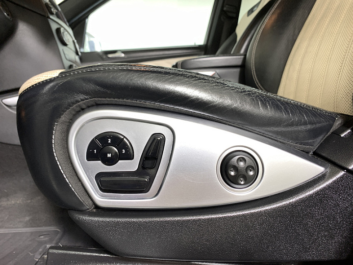 MERCEDES-BENZ GL-Класс 3, 2011 года, Автоматическая, БЕЛЫЙ