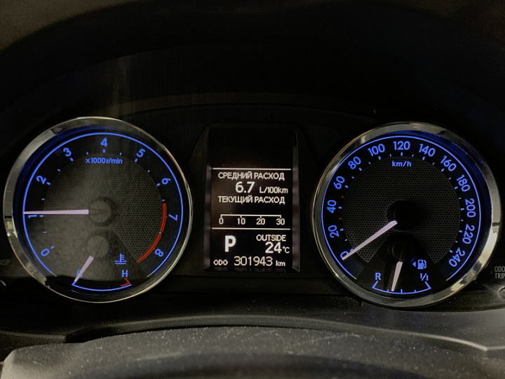 Toyota Corolla 1.8, 2014 года, Вариатор, ТЕМНО-СИНИЙ