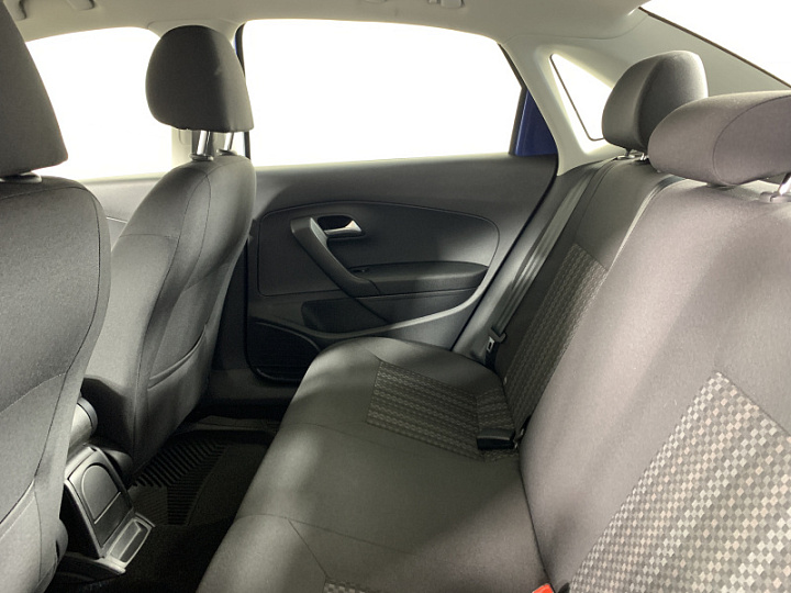 VOLKSWAGEN Polo 1.6, 2018 года, Механика, ЯРКО-СИНИЙ