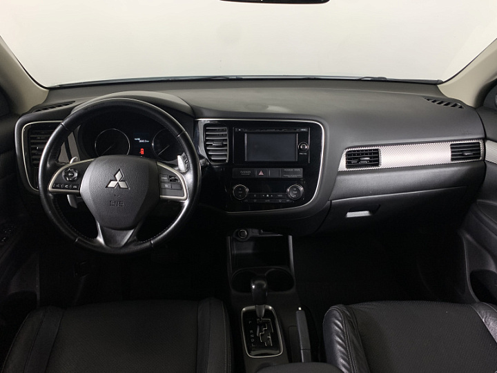 Mitsubishi Outlander 2.4, 2014 года, Вариатор, Белый