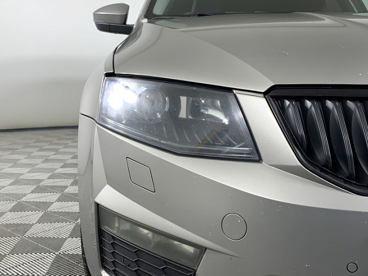 SKODA Octavia 1.8, 2013 года, Робот, БЕЖЕВЫЙ