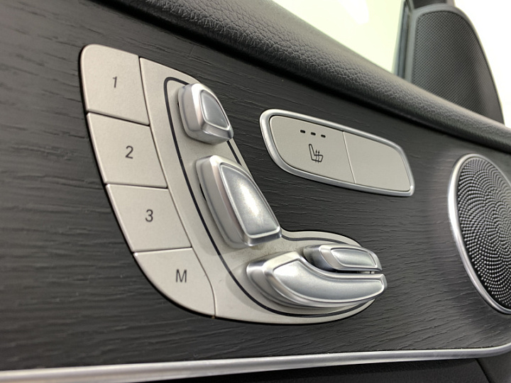 Mercedes-Benz GLC 2, 2020 года, Автоматическая, Белый