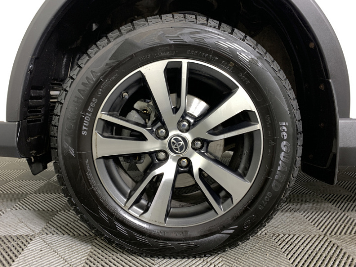 TOYOTA RAV4 2.5, 2018 года, Автоматическая, БЕЛЫЙ