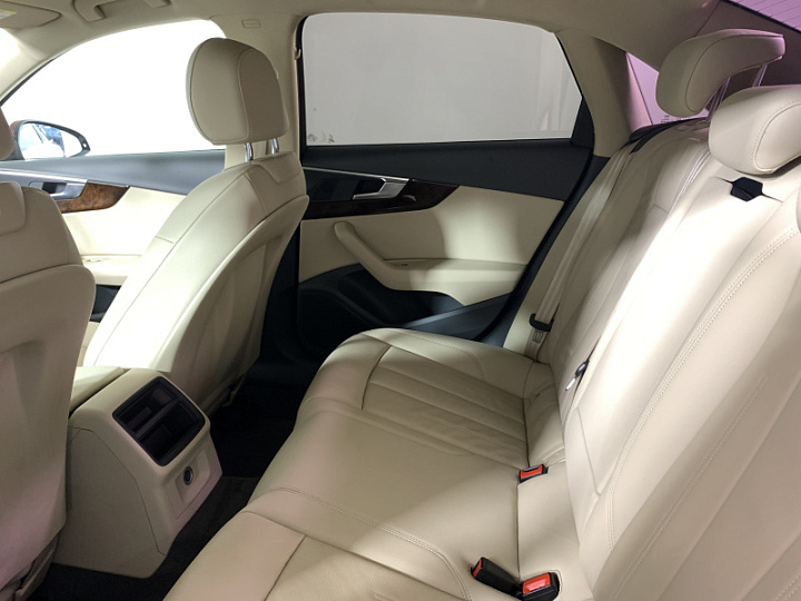 AUDI A4 1.4, 2017 года, Робот, КРАСНЫЙ