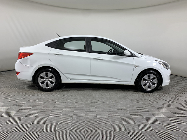 HYUNDAI Solaris 1.6, 2015 года, Механика, БЕЛЫЙ