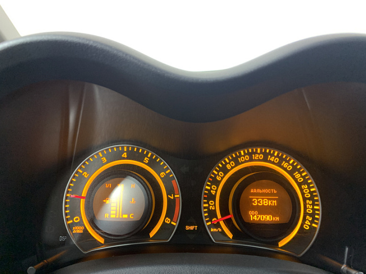 TOYOTA Auris 1.4, 2007 года, Механика, КРАСНЫЙ