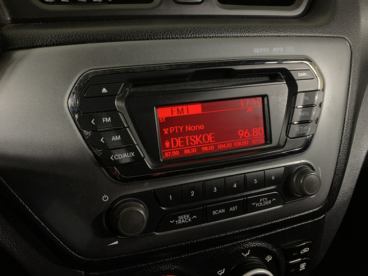 KIA Rio 1.6, 2013 года, Механика, ЧЕРНЫЙ