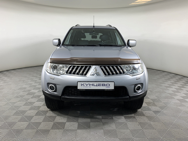 MITSUBISHI Pajero Sport 2.5, 2010 года, Автоматическая, Серебристый