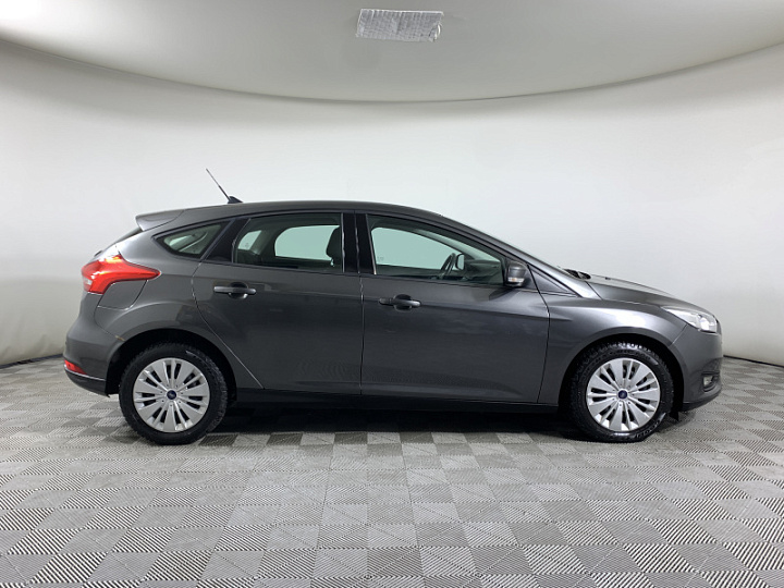 FORD Focus 1.6, 2018 года, Робот, СЕРЫЙ