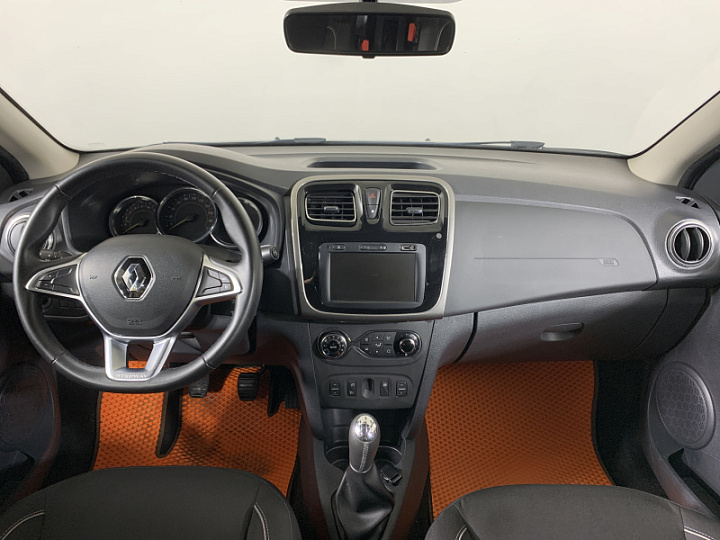 RENAULT Sandero Stepway 1.6, 2019 года, Механика, БЕЖЕВЫЙ