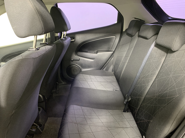 MAZDA 2 1.5, 2011 года, Механика, СЕРЫЙ